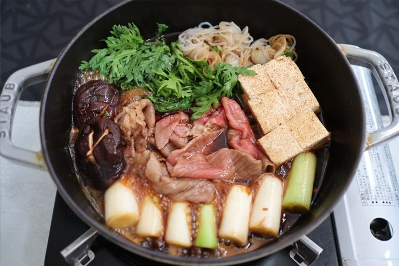 山形牛肩ロースすき焼き 写真3